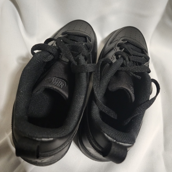 BIG KIDS NIKE COURT BOROUGH LO RECRAFT - Picture 4 of 7